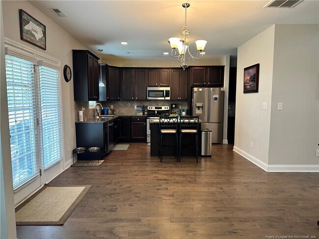 Building Photo - 580 Stonebriar Ave