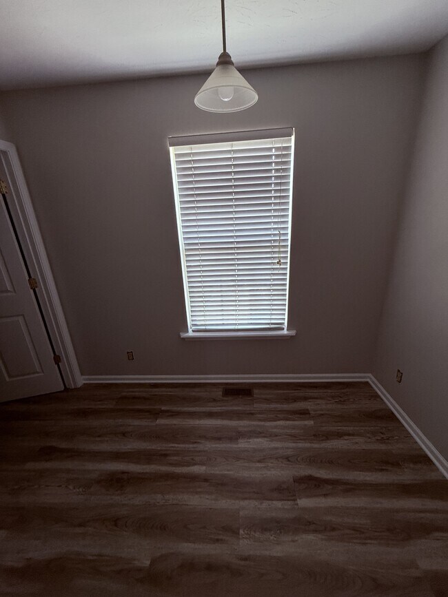 Building Photo - 108 Hunter Ridge Dr