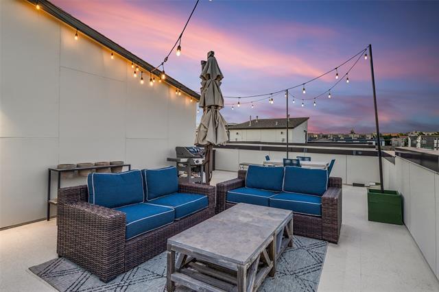 Building Photo - 4805 Manett St