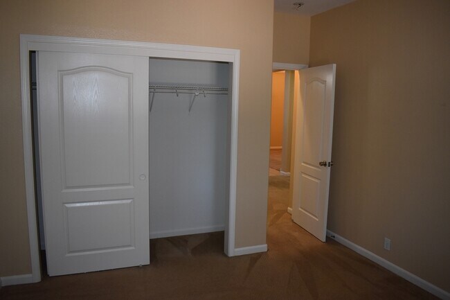 Building Photo - 1220 CAVALAIRE Ct