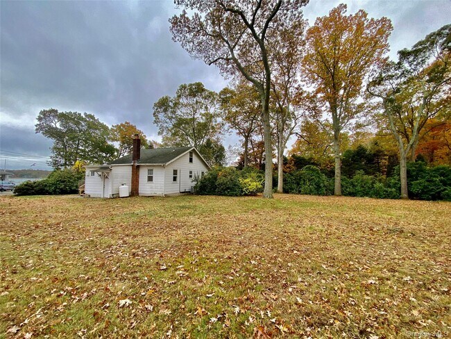 Building Photo - 2835 Harbor Ln