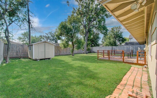 Building Photo - 5329 Pagewood Ln