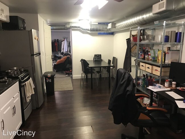 Building Photo - 60 W McMillan St