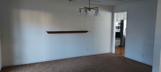 Building Photo - 764 Belfast Ct