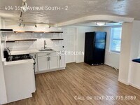 Building Photo - 404 16th Ave S