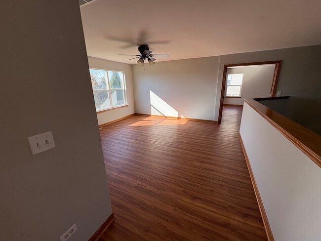 Building Photo - 23901 Cahills Way