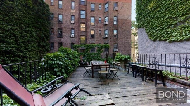 Primary Photo - 3 bedroom in Manhattan NY 10003