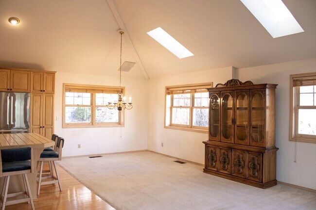 Building Photo - Custom home in Southwest Reno, 3 Bedrooms, 2 Bathrooms, Large Garage