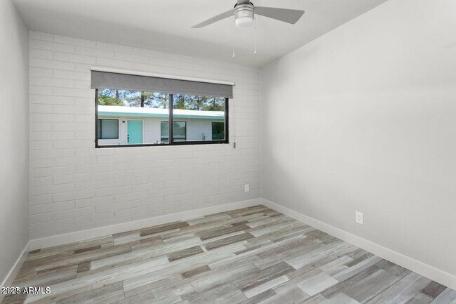 Building Photo - 7440 E Cave Creek Rd