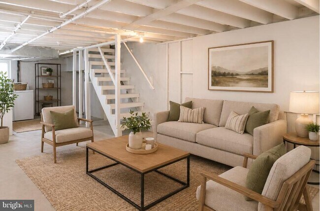 Building Photo - 2609 Lauretta Ave