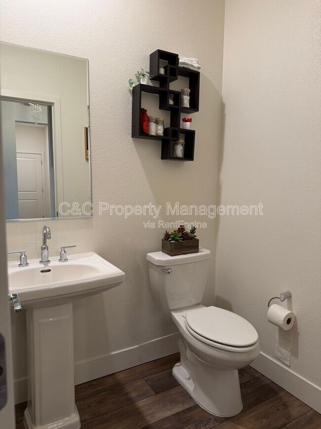 Building Photo - 5125 Mink Ct