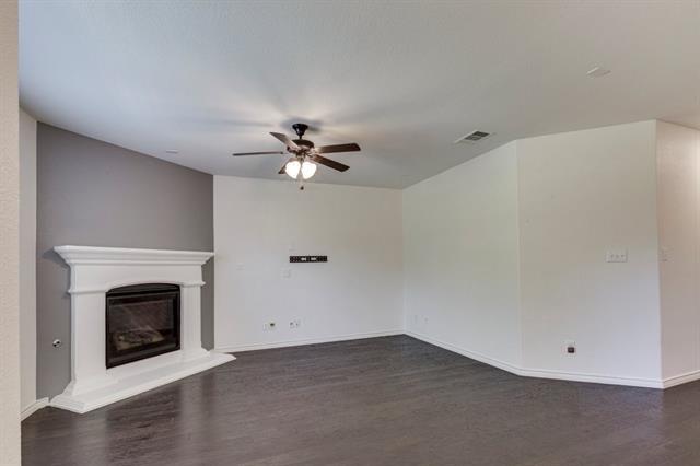 Building Photo - 3022 Maverick Dr