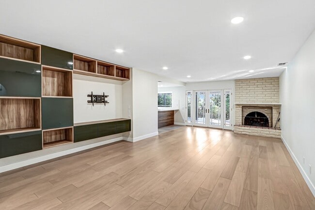 Building Photo - Spacious 3 Bedroom Upland Home, Available Now!