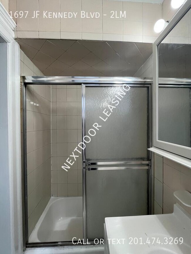 Building Photo - 1697 John F. Kennedy Blvd