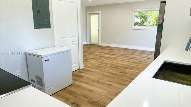 Building Photo - 45 Gumbo Limbo Ave