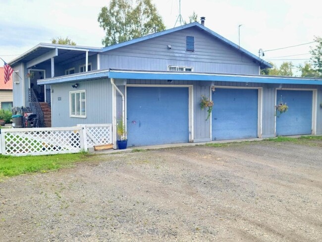 Building Photo - 1231 4th Ave