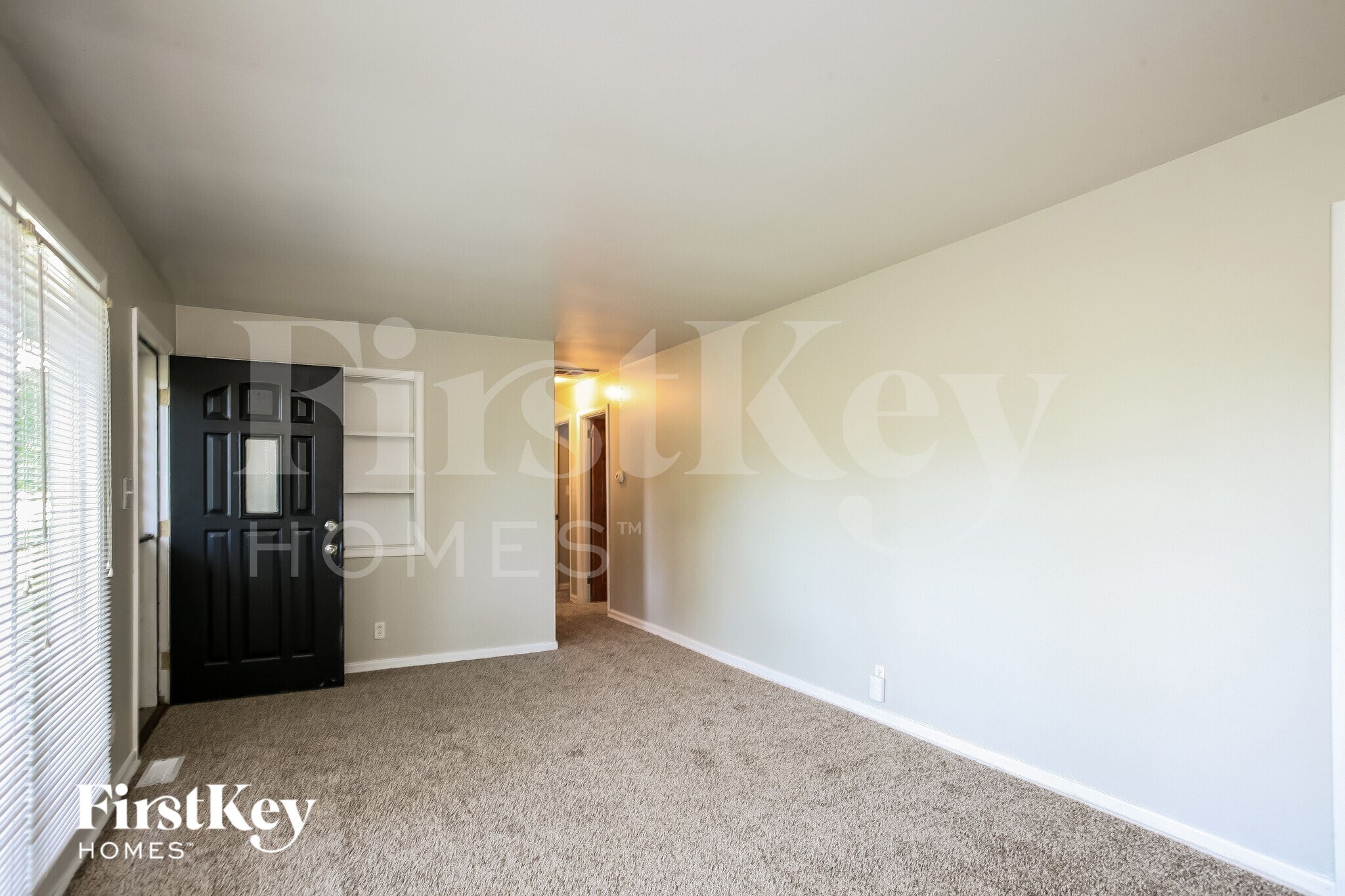 Building Photo - 505 Vista Dr