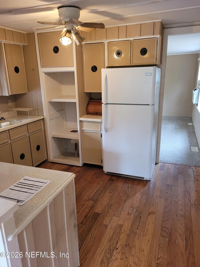 Building Photo - 540 FL-26