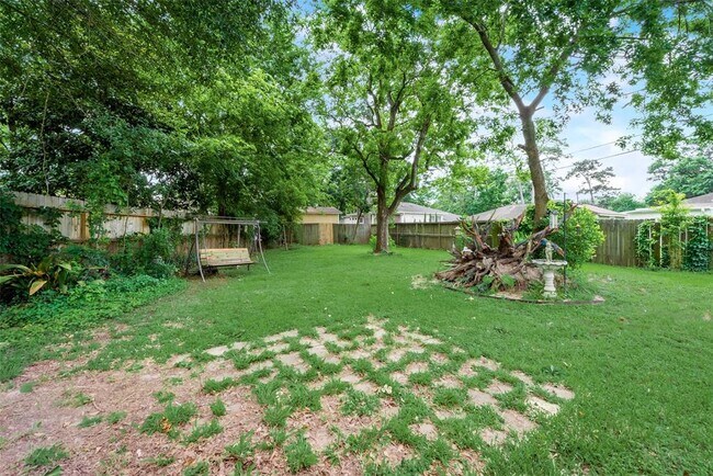 Building Photo - 4262 T C Jester Blvd