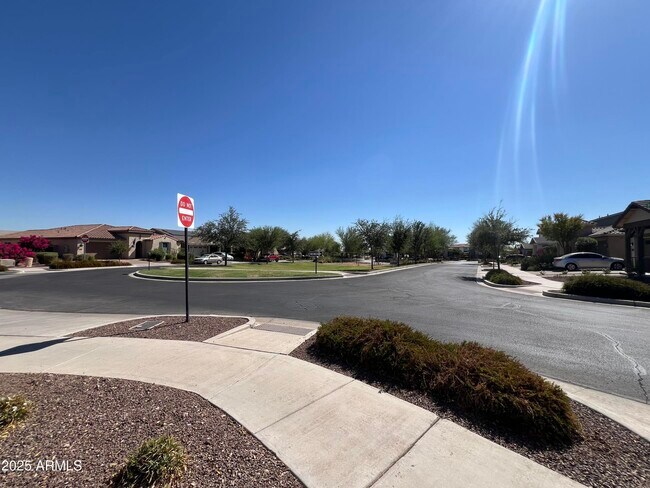 Building Photo - 20480 W Point Ridge Rd