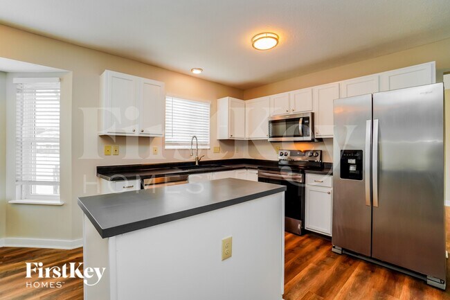 Building Photo - 7809 Astra Cir