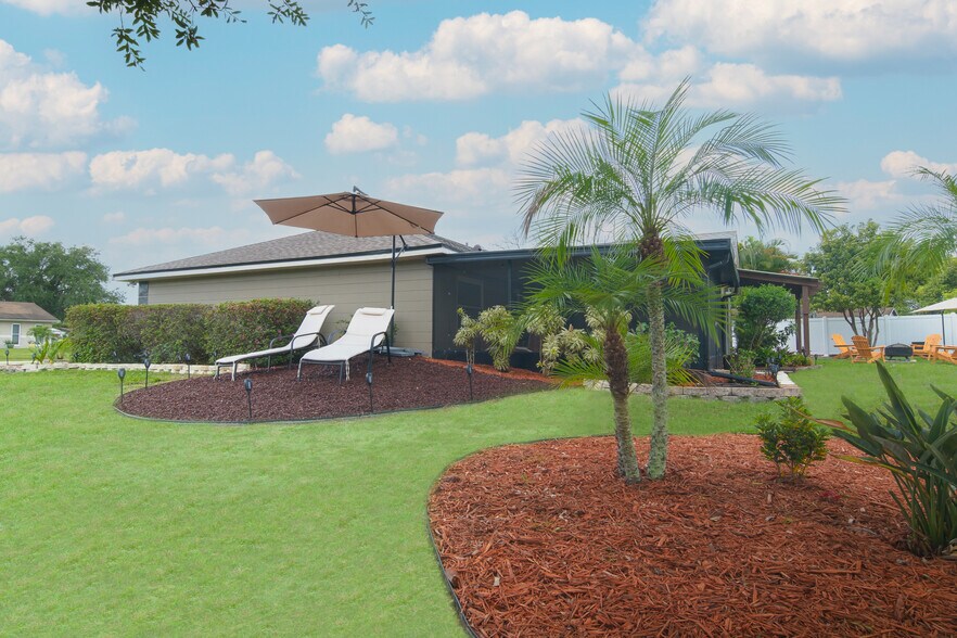Building Photo - 888 Florida Pky