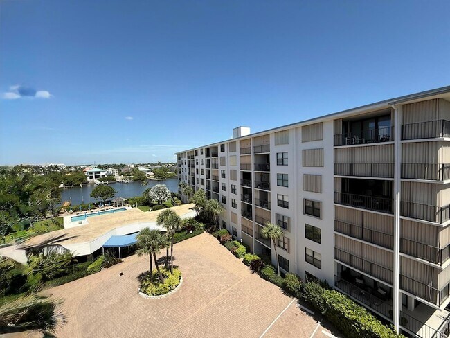 Building Photo - 3545 S Ocean Blvd