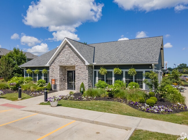 Building Photo - Clearbrooke