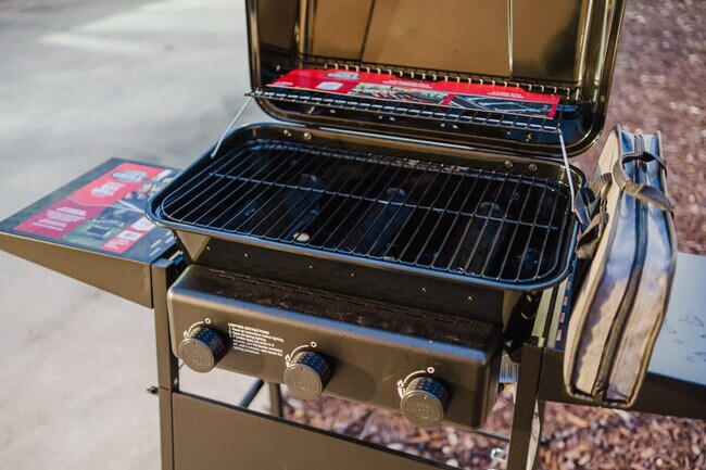 Building Photo - 9827 San Diego St