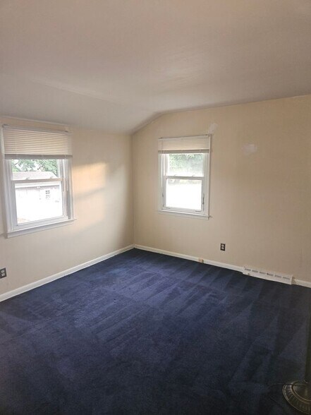 Building Photo - 206 Stevenson Ave