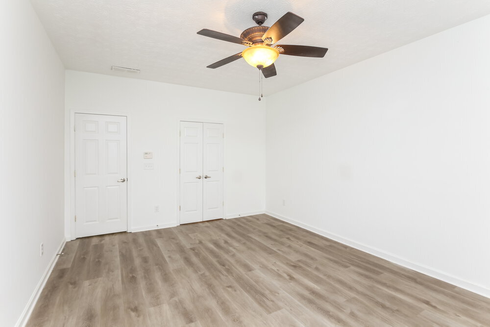 Building Photo - 610 Clairidge Ln SW