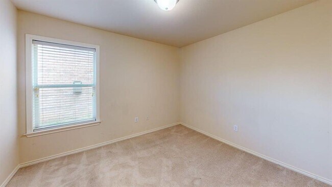 Building Photo - 2816 Mission Tejas Dr