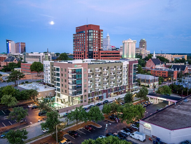 Building Photo - Link Apartments® Glenwood South