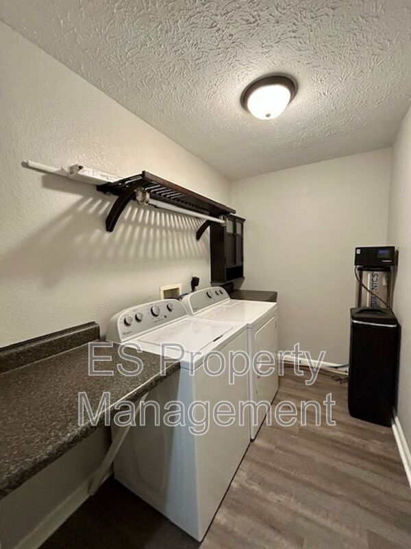 Building Photo - 1502 Lexington Ave