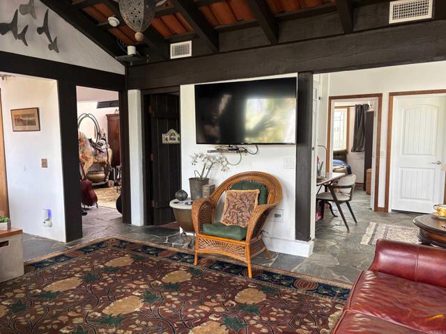 Building Photo - 122 S Rios Ave