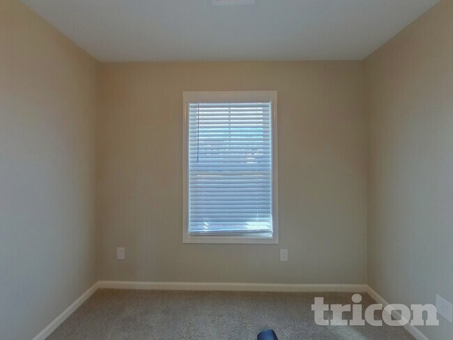 Building Photo - 214 Pilcher Dr