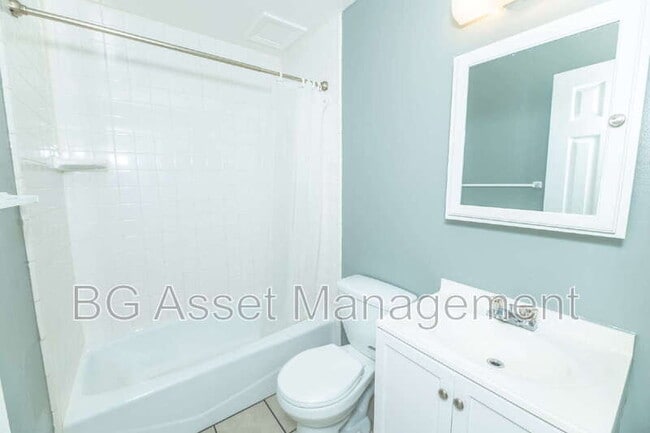 Building Photo - 1529 23rd St