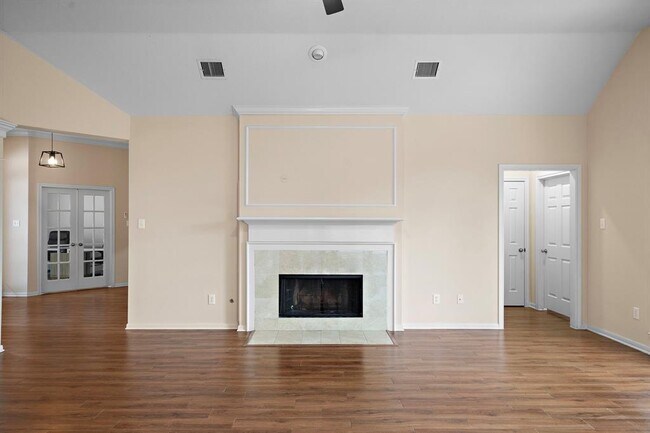 Building Photo - 7319 Emerald Glen Dr
