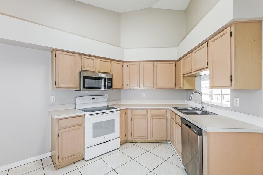 Building Photo - 4706 N Dawnmeadow Ct