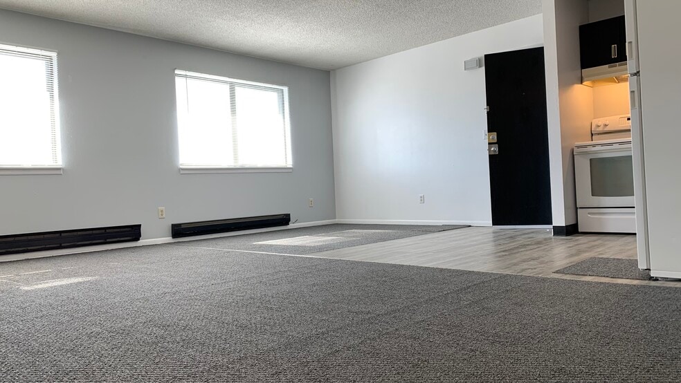 Building Photo - 2510 S McKinley St