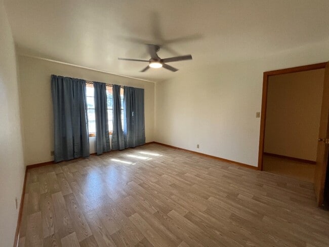 Building Photo - 106 Jane Dr