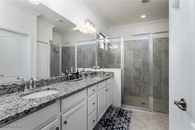 Building Photo - 9355 Foxglove Ln