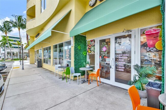 Building Photo - 18800 NE 29th Ave