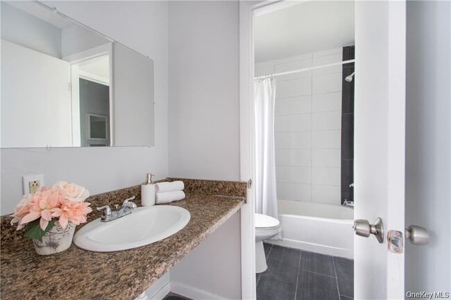 Building Photo - 29 Robert Dr