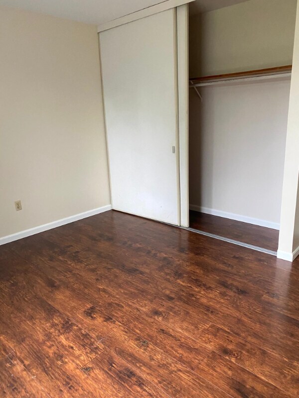 Building Photo - 3030 NE 10th St