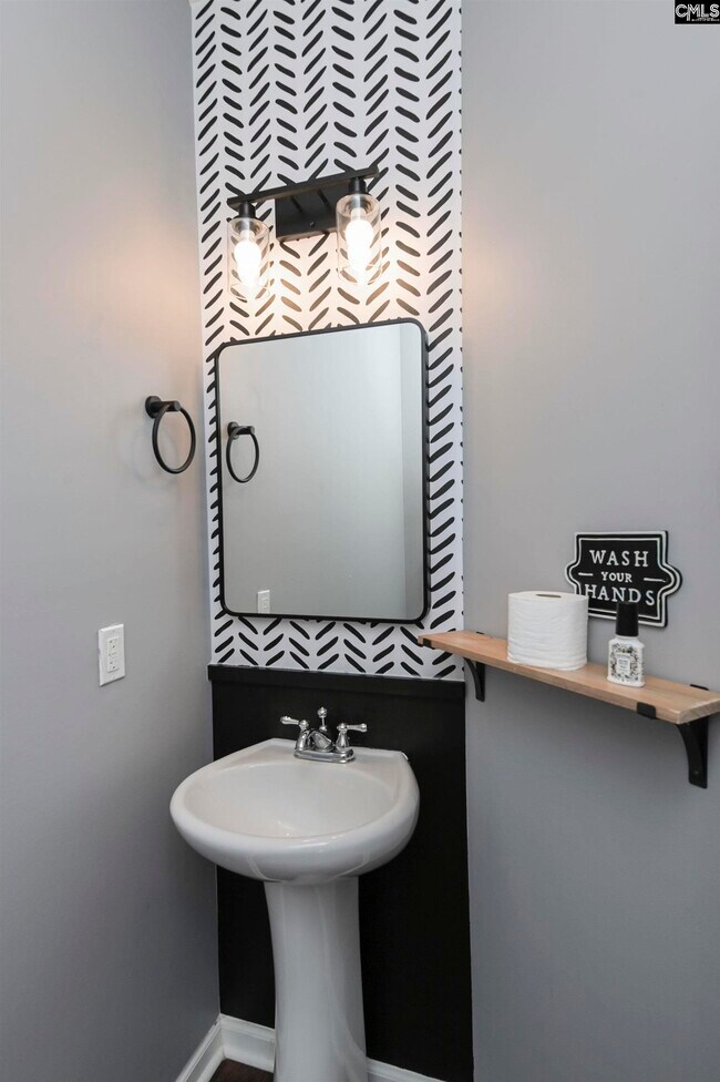 Building Photo - 834 Parnell Ct