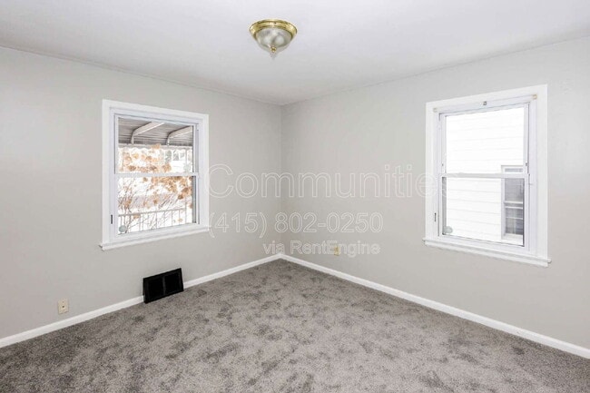 Building Photo - 5048 Claremont Blvd