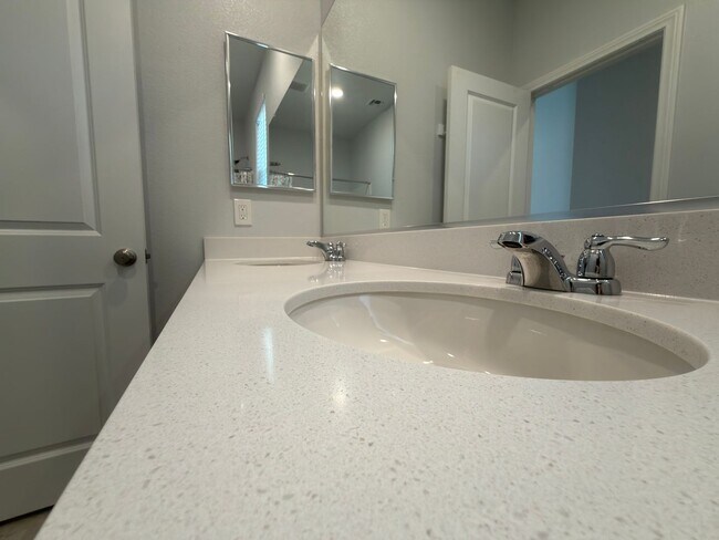 Building Photo - 3618 Tondela Ln