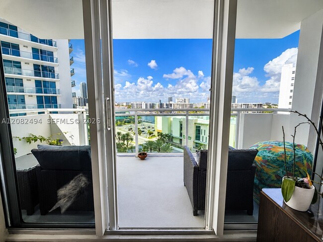 Building Photo - 3001 S Ocean Dr