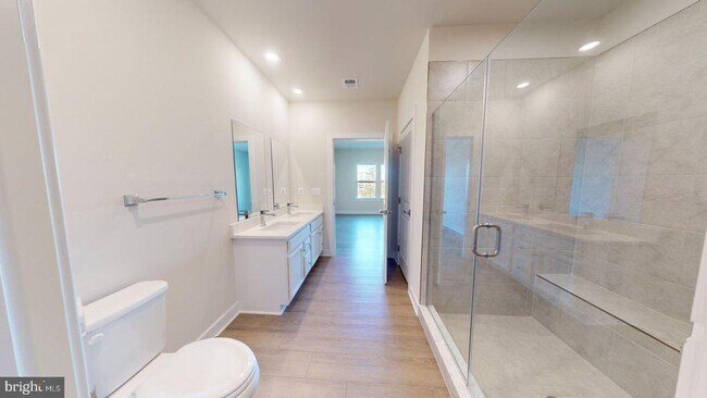 Building Photo - 12850 Mosaic Pk Wy
